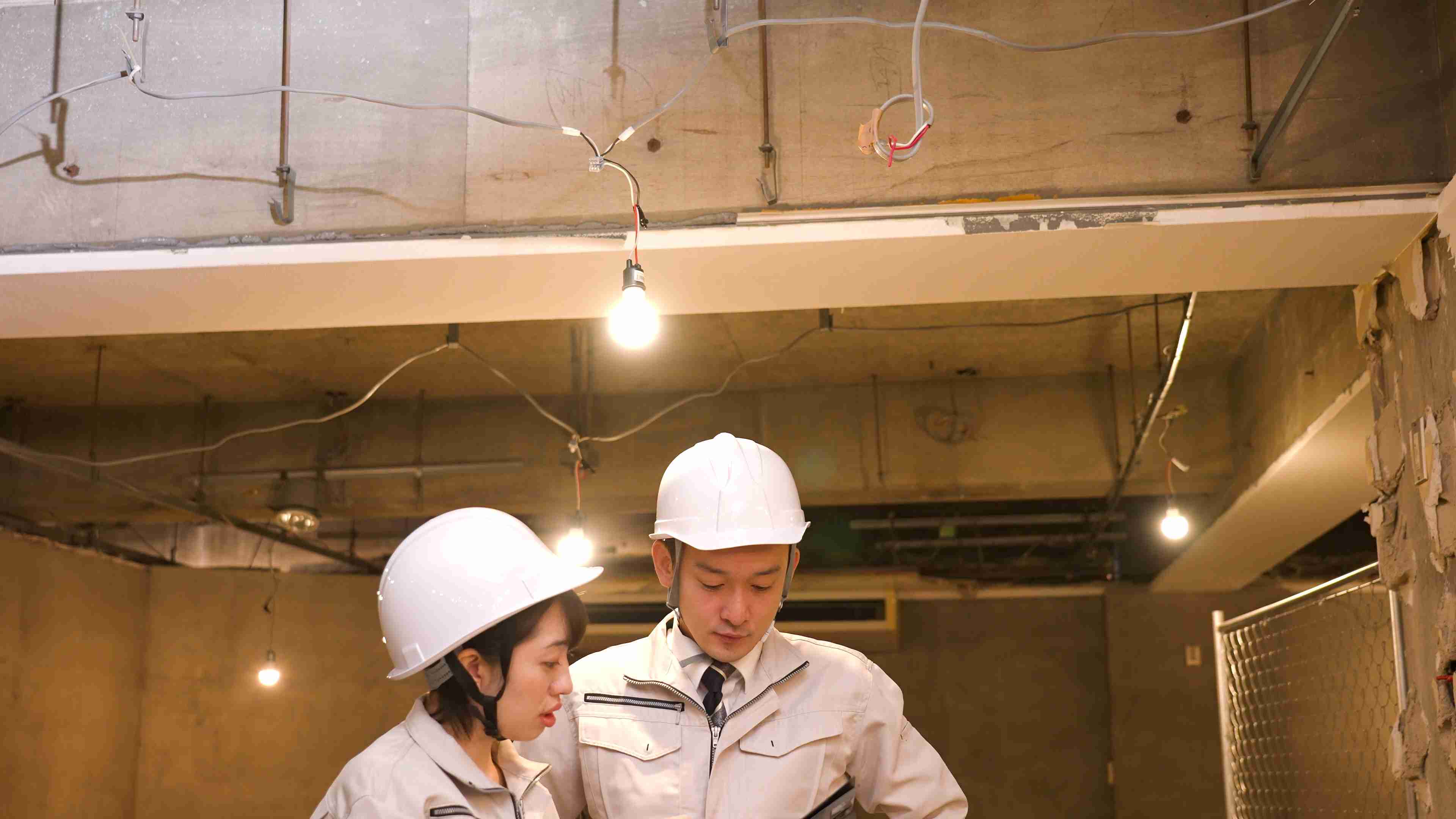 ★電気施工管理★出張・夜勤で高収入♪(東京都品川区)