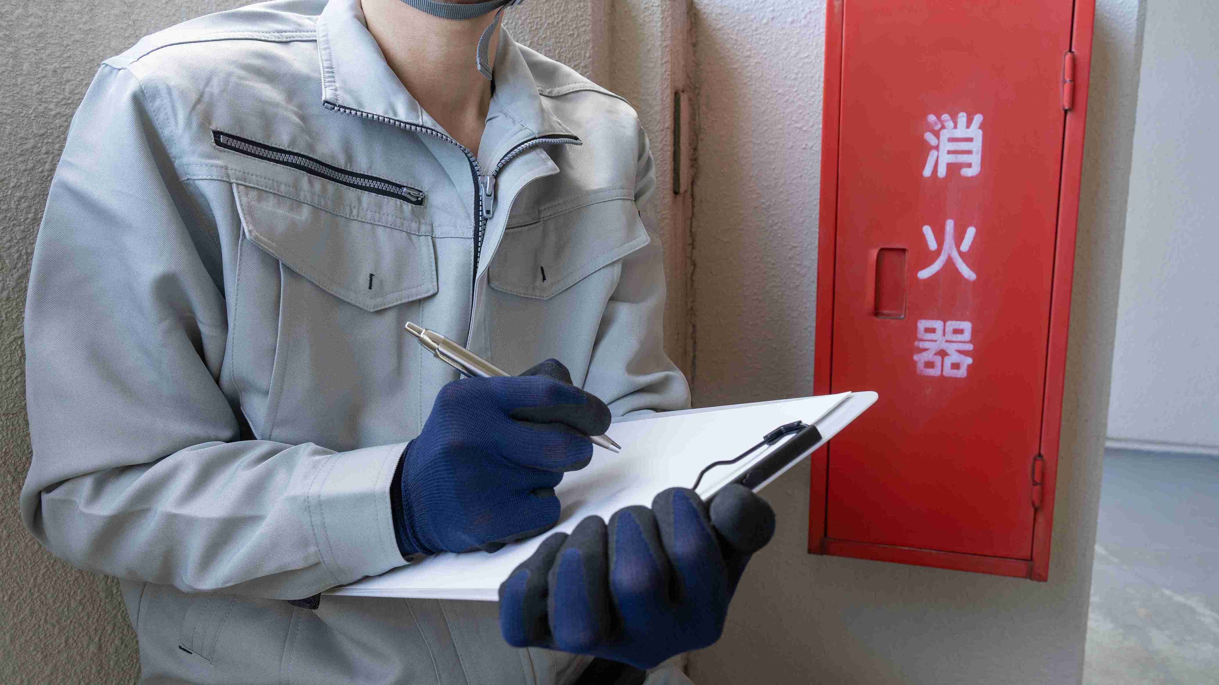 設備施工管理<空調・衛生・給排水> 出張・夜勤ありで稼げる☆(東京都港区)